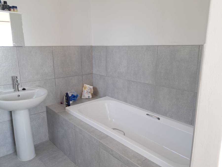 3 Bedroom Property for Sale in St Helena Views Western Cape